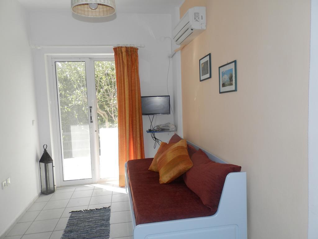 Silvi Mari Apartments Platanes  Exterior photo